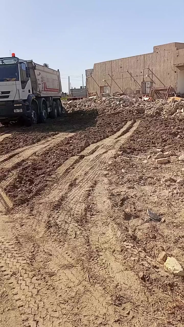 كادر تفليش الدور والبنايات السكنيه ورفع الانقاض ودفن القطع والحدل وتجهيز كافة المواد البناء وبأنسب الاسعار ***********
***********
