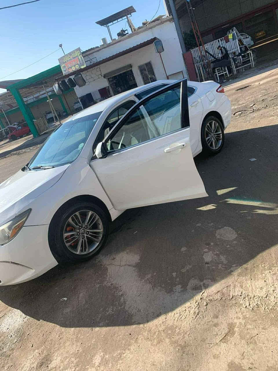 كامري
موديل 16.  SE
سنويه 2029 رقم اربيل 
2 قطعتين تبديل بلادلي 
سعر 135
***********
