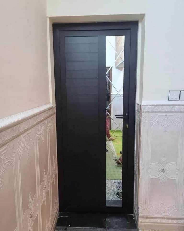 🔹 شُبّاك وأبواب ألمنيوم – جودة عالية وأسعار منافسة 🔹

🔸 الشبابيك المفصلية:
 • شباك مفصلي شامل الزجاج + النقل والتركيب
السعر: 64,000 دينار
 • شباك مفصلي G60 تك زجاج
لاستيك داخل/خارج – يده AA
السعر: 100,000 دينار

🔸 الشبابيك السلايت:
 • سلايت 7.5cm تك زجاج
جرخ رباعي – يده قنبوره – فرجه داخل/خارج – مانع ذباب
السعر: 100,000 دينار
 • سلايت 9.5cm تك زجاج
جرخ رباعي – يده قنبوره – فرجه داخل/خارج – مانع ذباب
السعر: 135,000 دينار
 • سلايت 10cm + فردة 10cm تك زجاج
جرخ رباعي – يده قنبوره – فرجه داخل/خارج
السعر: 145,000 دينار
 • سلايت 7.5cm دبل زجاج
جرخ رباعي – يده قنبوره – فرجه داخل/خارج
السعر: 128,000 دينار
 • سلايت 9.5cm دبل زجاج (كلاس مفرغ من الهواء)
جرخ رباعي – يده قنبوره – فرجه داخل/خارج
السعر: 164,000 دينار
 • سلايت C100 دبل زجاج (كلاس مفرغ من الهواء)
جرخ رباعي – يده سبانيول – فرجه داخل/خارج
السعر: 180,000 دينار

🔸 الأبواب المفصلية:
 • باب مفصلي مقطع مسح 100×200
زجاج مظباب – كيلون تركي – لاستيك داخل/خارج
السعر: 250,000 دينار
 • باب G60 زجاج بجميع الألوان
كيلون تركي – لاستيك داخل/خارج – جميع القياسات
سعر الباب: 450,000 دينار

✨ النقل والتركيب مجاناً ✨

📍 العنوان: بغداد – الشعب – حي البساتين – مدخل شارع الشيخ أحمد الوائلي
📞 الاتصال والاستفسار (واتساب):
***********
***********
