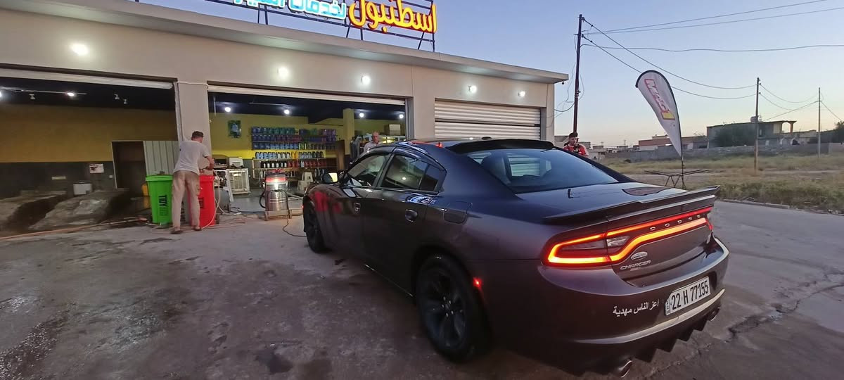 السلام عليكم جارجر للبيع موديل 2020 فول مواصفات S  مكينه 3600 ماشيه 121الف مايل كشنات كهرب كير محرك و تحويل بشرط مكان موصل ناحية الشورة *********** السعر240وبيه مجال
