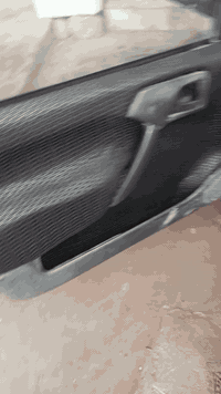 اوبل
موديل ٩٠ 
كير شرط 
محرك بي نفخ بدون صرف 
سنويه بيضه مرسم 
شرط تحويل وكاله 
دفع رباعي ملغي 
صبغ عام شرط لا مكلوب ولا مدعوم 
غرامات صفر
تايات جديد 
باتر جديد 
كهربائي شغل 
سعر ٢٣ بي مجال بصيت 
يرهم مروسه فكتره ١٦ أو ١٨
***********
