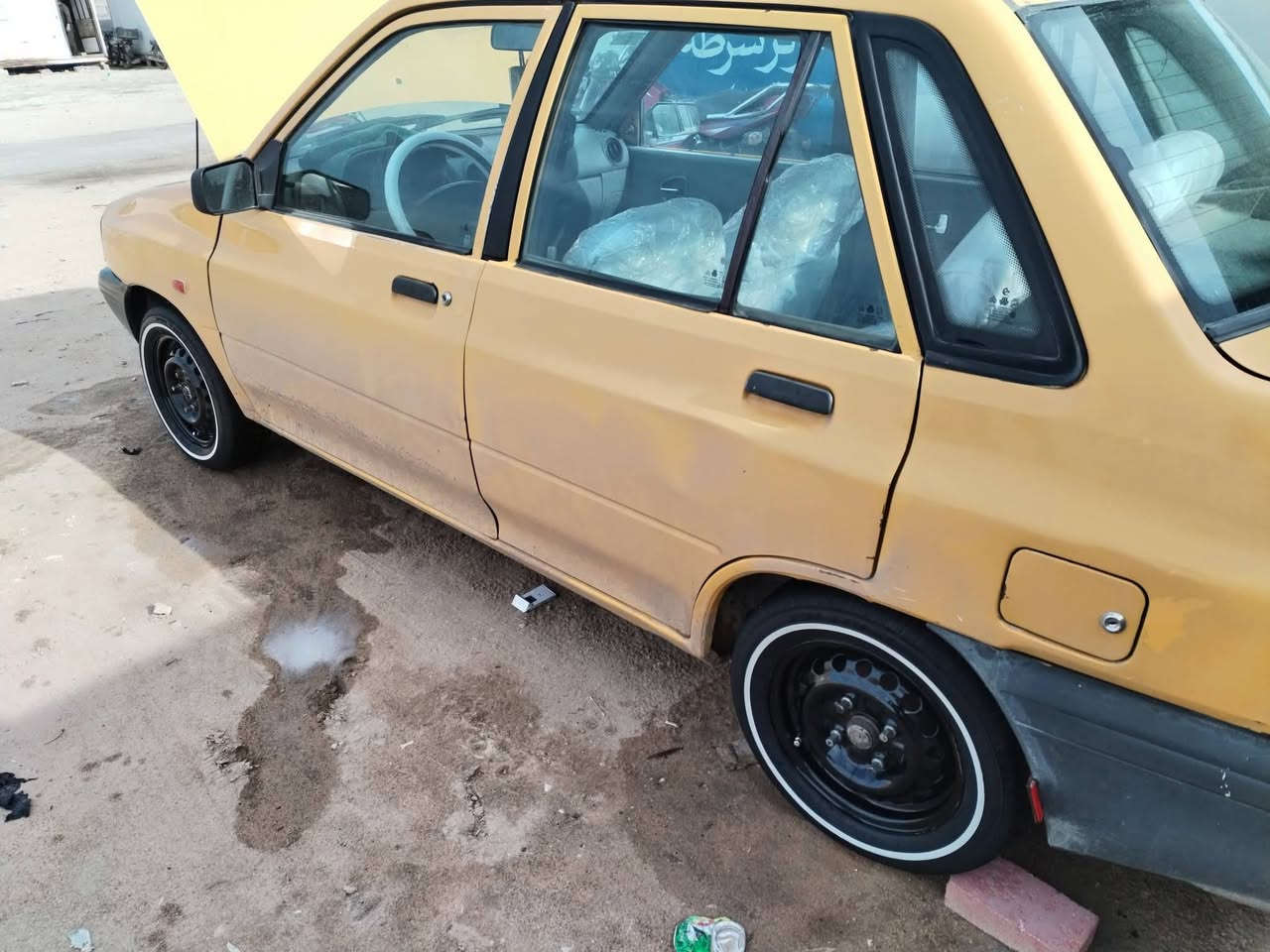 سايبه لبيع موديل 2012 شرط المداور مكاني نجف حي الشرطه  السعر بسمي23وبيه مجال    رقم انكليزي  رقمي ***********
