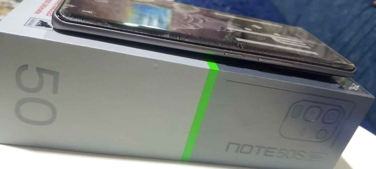 موبايل  Infinix NOTE 50S Pro 5G جهاز جديد لا مبدل بي شي ولا مفتوح ملحقاته كامله هاذ رقمي *********** البصرة, العراق
