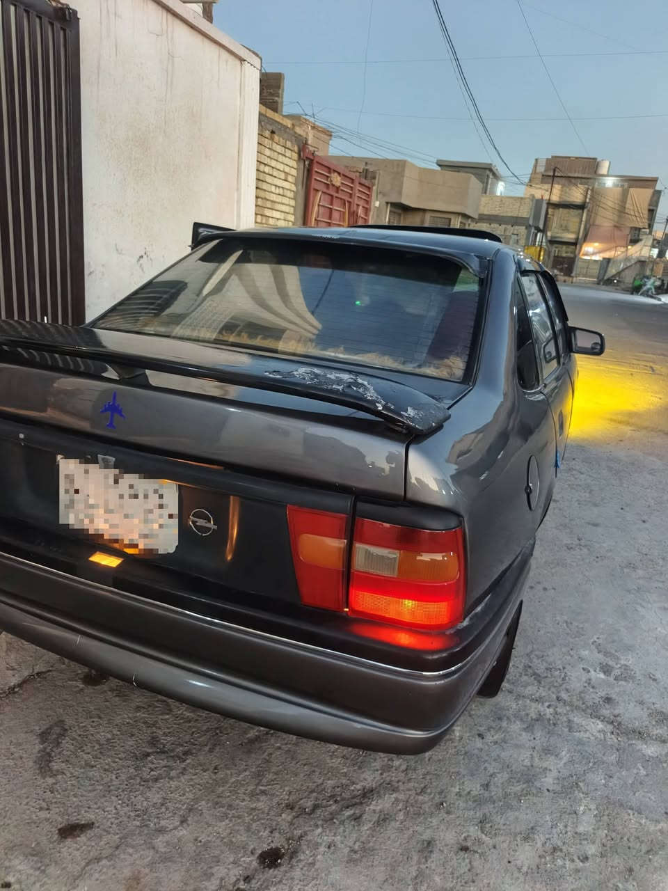 سلام عليكم أوبل فكترى موديل 1992 بابل
سنويه وهزه جديده رقم لماني السياره متعوب عليهاا كير مكينه حداديه كهربائيات كله جديد صبغ جديد  السياره مكفوله من الضربه دواخل كلها جديده السياره حلوه بمعنى الكلام وبل عافيه ع يأخذها السعر ٣٤وبيهاا مجال ***********
