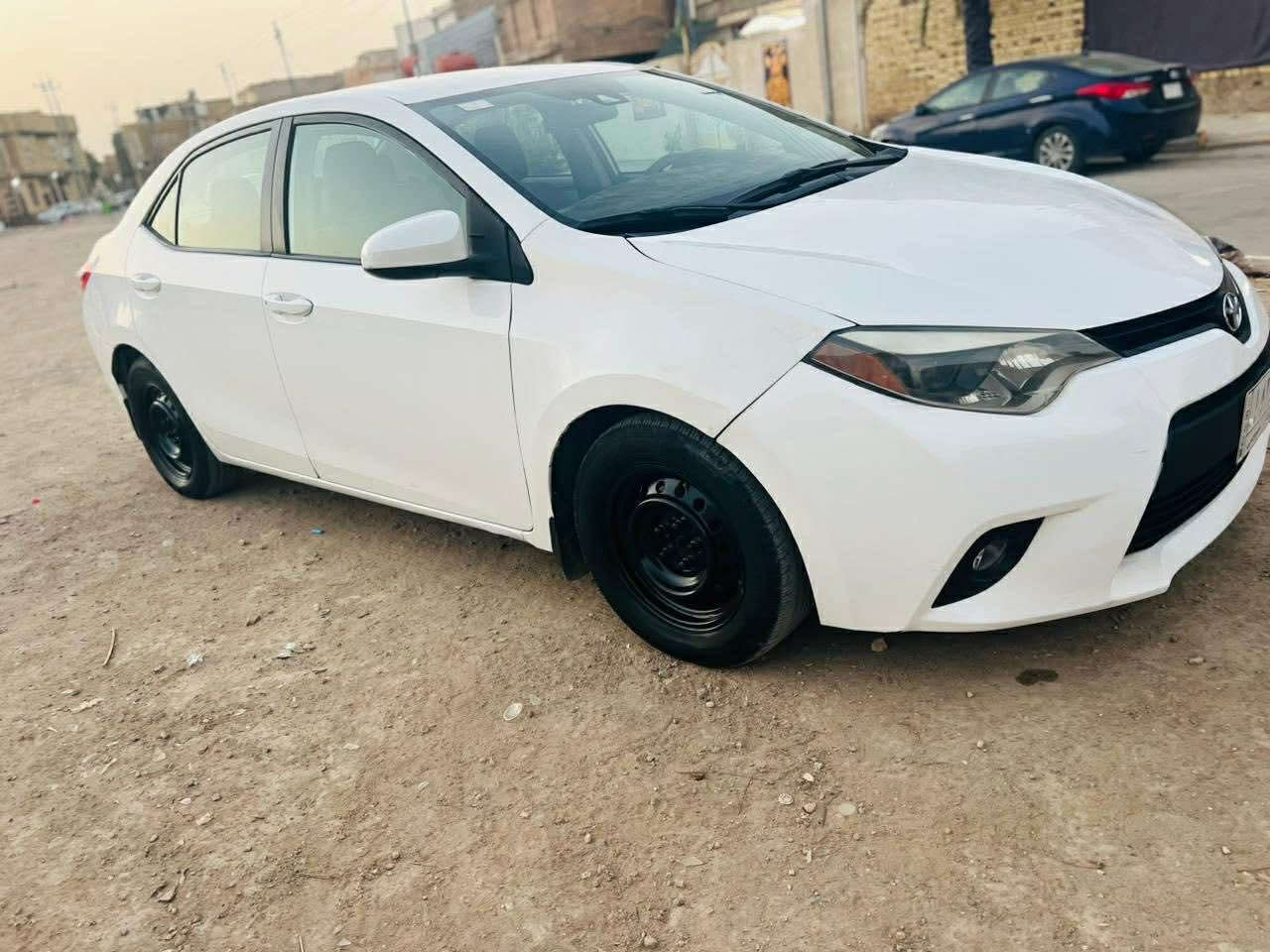 كورلاء 2015 لون ابيض ثلجي أمريكي السياره حره تحويل ثاني يوم تبريد ثلج الكهربايات شرط من السكن الأمامي لسكن الخلفي كلها شغاله مكينه وكير وخير من الله بيه حادث أمريكا بيه جاملغ وبنيد والجاملغ الثاني مفتوح سياره جاهزه خير من الله المكان الناصريه حي اريدو السعر 120وبيه مجال ***********
