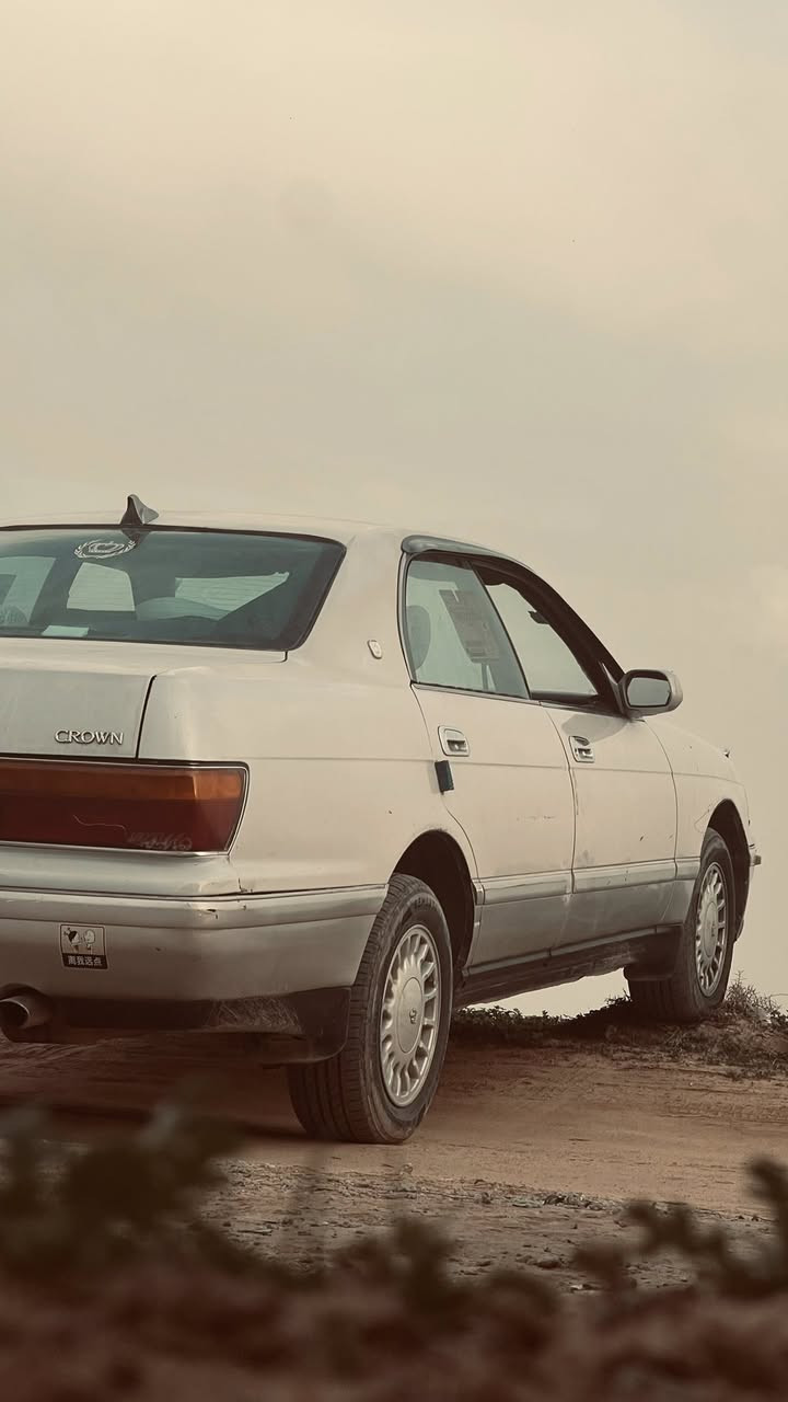 السلام عليكم بيع سريع
بطه موديل 1995
كفاله من الكص والضربه القويه والمعجون
بيها ملاحضات بسيطه
باتري جديد
دسكات جدد امامي خلفي
تدفئه تبريد 
غرفه نضيفه 
كهربائيات كامله
محرك شرط 2 ونص ديلكو
كير بيه ضعف
سعر 50 وبيها مجال بسيط 
مكاني بيجي 
***********
