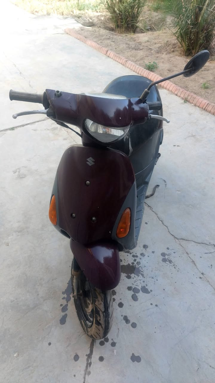 سلام عليكم دراجة سوزوكي 60 عاطلة بيها بس نوزن عطل وتاير خلفي مبنجر سعره 150 وبيها مجال مكاني بغداد / الدورة 
رقم هاتف : ***********
