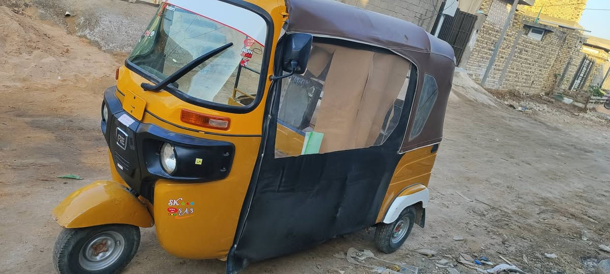 السلام عليكم تكتك 21 اوراق المصطفى أصولي أصولي للترقيم تكتك بيها خياس قليل بدوس ومكينه بيها تنقص شوي سعر 6 وبيها مجال مكان طوريج ***********
