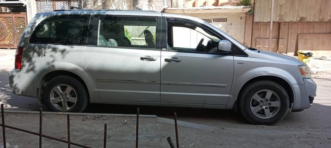 دوج كرفان موديل 2008 بغداد بسمي مشروع وطني تبريد 3 قطع كامره دواره حساسات كشنات بلع بيبان كهربائي جام 6 كهربائي 5 شاشات محرك كير خير من الله تخم تاير السعر 100 او بيه مجال او امراوس حسب القناعه (***********) بيه واتساب مكان السياره ناصريه مركز
