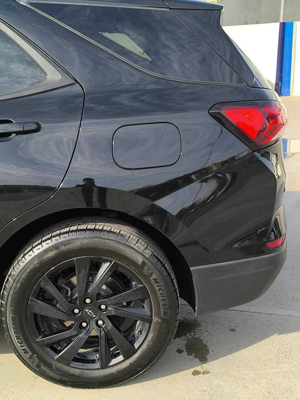 شوفرليت ايكونكس 
موديل 2024 
مواصفات AWD LT
السياره بدون صبغ  (بدون صبغ)
ايرباكات سليمه 100/100 
———————————————
السعر 152 ورقه 
بدون رقم تترقم شمالي
مكان اربيل (معرض اربيل كارس )
للاتصال  ☎️———————————————
المواصفات ***********☎️***********
(بصمه -تشغيل عن بعد-تدفئة كشنات-رادار امامي-شاشة ايباد- كاربلاي-هند بريك دكمة-تحكم ستيرن-كروس سرعة-بلوتوث-اواكس-قطعتين تبريد انجماد-لدات امامية-اطفاء ذاتي-ويل كب-كاميرا خلفية وبعد مواصفات)
صور الحادث مرفقة مع المنشور⬇️
