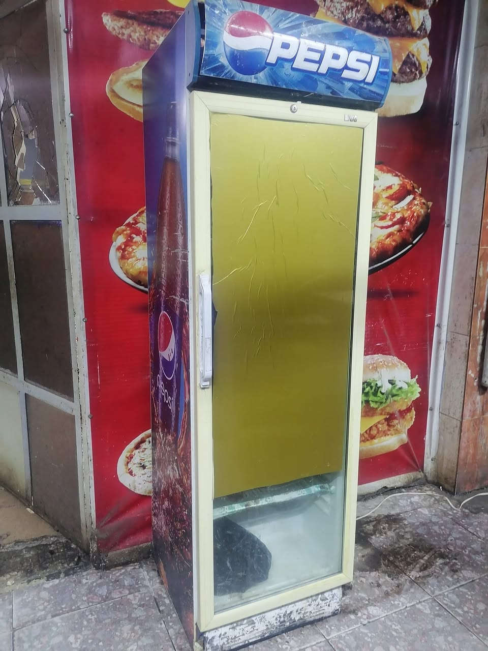 سلام عليكم
مطعم الكابتن للبيع بسبب عدم التفريغ
مطعم جاهز مابيه اي نقص
غراض كلهن نضيفات
مع الحديقه وبيه بلازما وكاميرات
وكراسي وميوزه
والباقي مذكور بل صور

العنوان قرب كوفي ابو علي
***********
***********
الي يحب يستفسر ع سعر يتصل ويدلل
