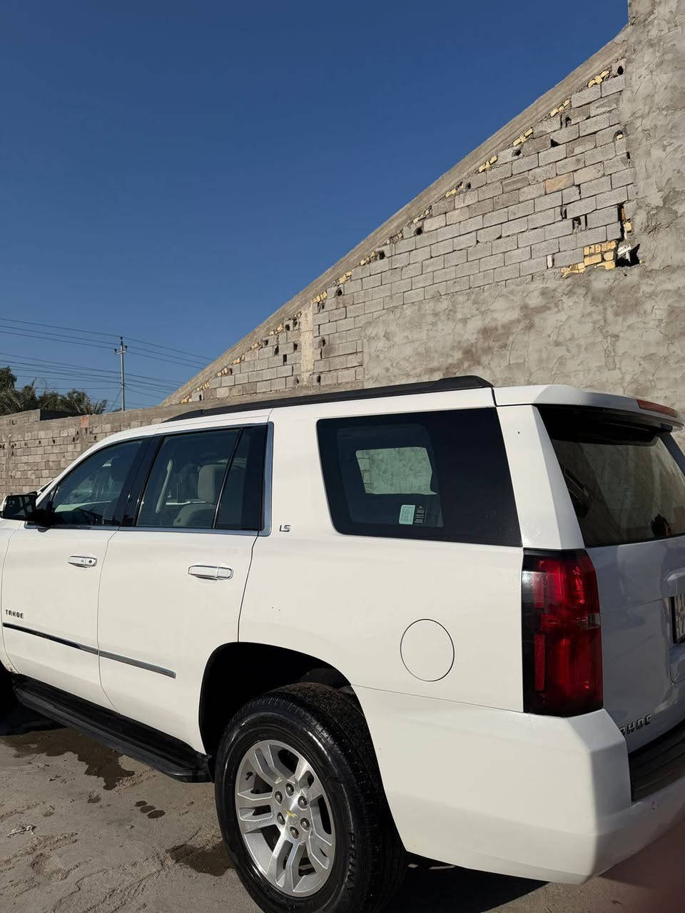 تاهو مديل ٢٠١٥ مبدل بيها بطل جاملغ خلفي مصلح وبيها ملاحظات بسيطه اي استفسار اتصال على الرقم *********** البصرة, العراق
