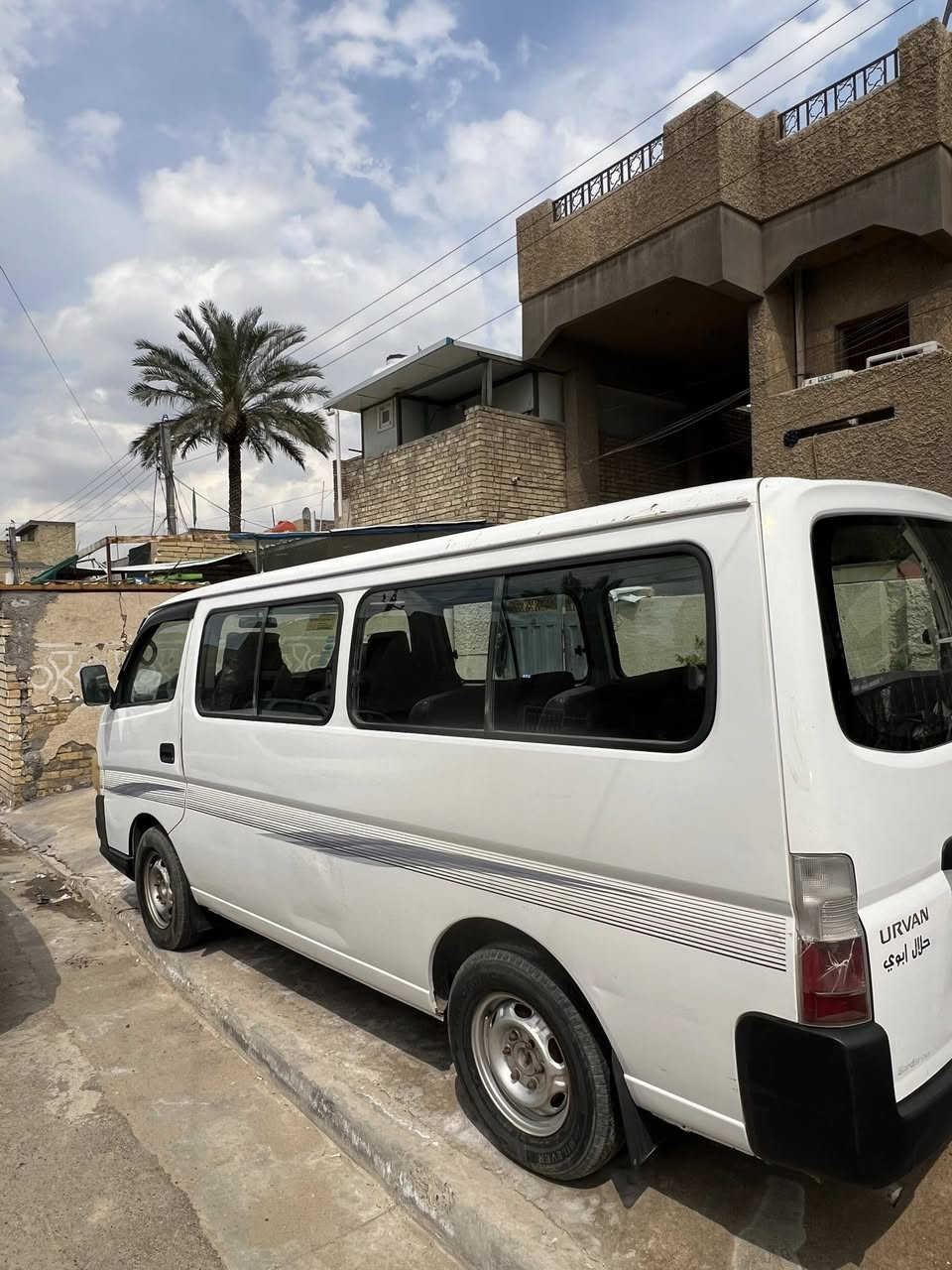 نيسان أورفان 2009 للبيع تحويل مباشر
السياره جاهزه من كل النواحي 
بيها بارد موضح بل صفحه طويله 
رقم بغداد ومكاناها بغداد حي العامل 
السعر 120 وبيها مجال
***********
