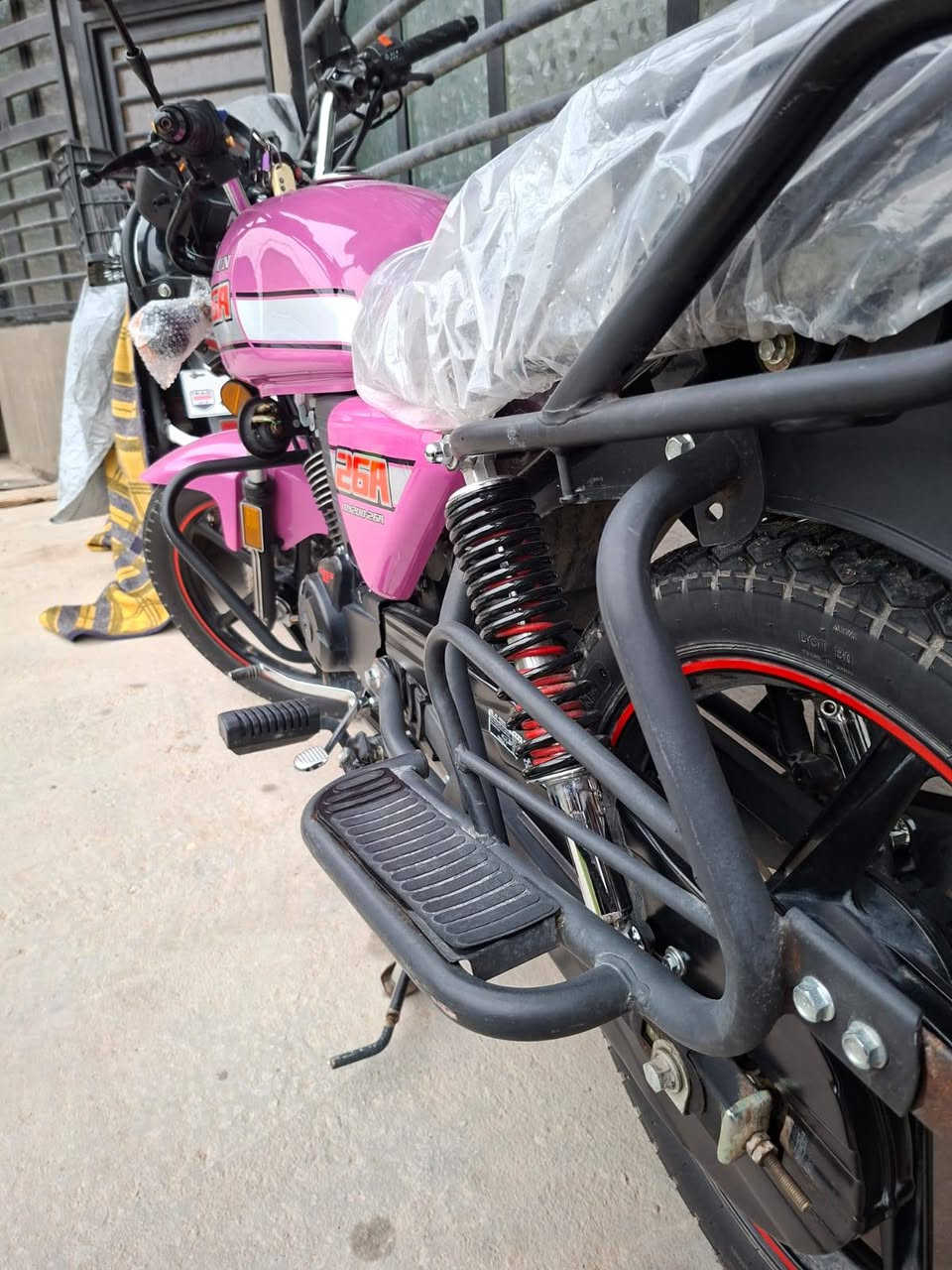 سلام عليكم دايون 23 اخت الجديده
اوراق اصولي  
السعر مليونين و50وبيه مجال
***********
***********
