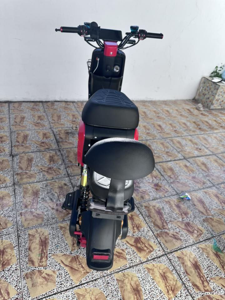 السلام عليكم دراجه R9للبيع
مابي اي نقص فقط بطارية نص عمر 
السعر 325 وبي مجال
***********
