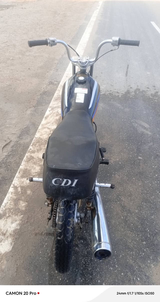 سلام عليكم دراجه ايراني رابيدو كفاله من الفتح تجيب وياك مصلح وتفحص ادوات ادوات ويلاته بلجيس تعال وشوف بعينك سعر 500 وبيهء مجال مكان  البصره قضاء الدير رقم  ‏‪***********‬‏
