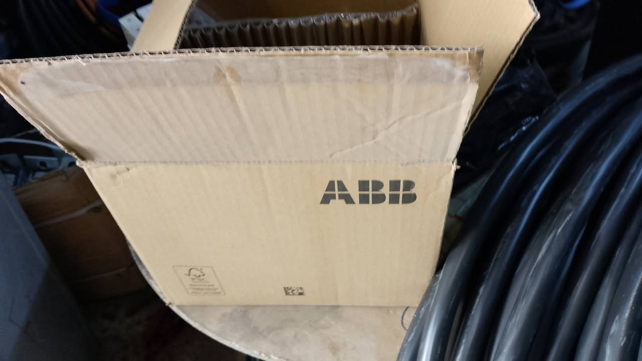سلام عليكم ورحمه الله وبركاته
يوجد قواطع ABB باكيت الحديث 400 امبير 
كميه 30 قطعه سعر القطعه جمله 225 دولار 
الاستفسار ***********
