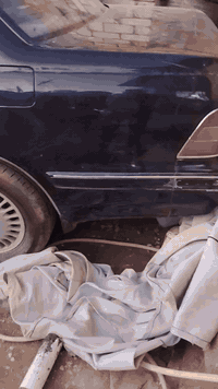 اخوان سياره راس الثور تكم مديل 2000 للبيع بيه حادث 07822262315