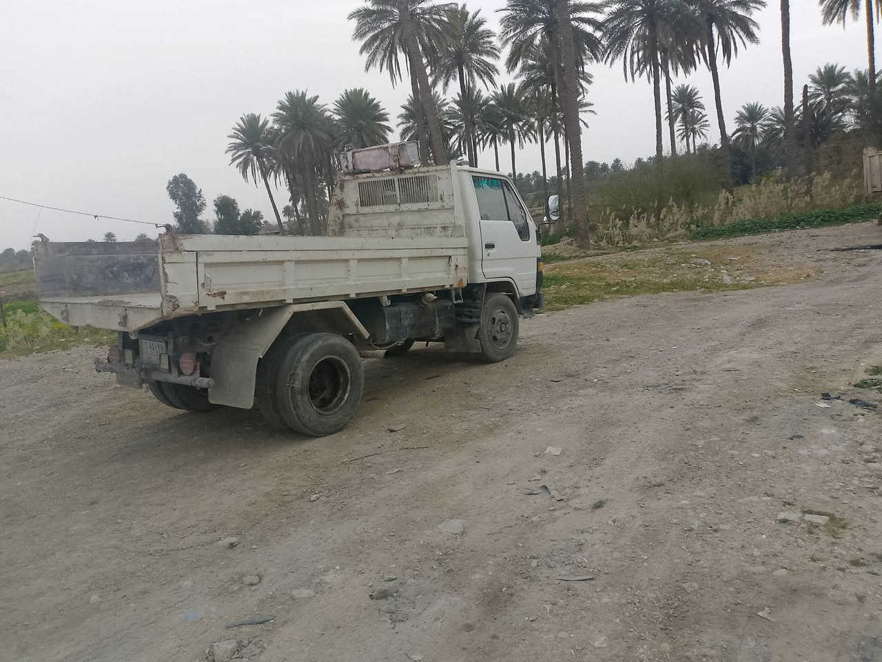 سياره قلاب للبيع عنوان ديالى/قرةتبه ***********
