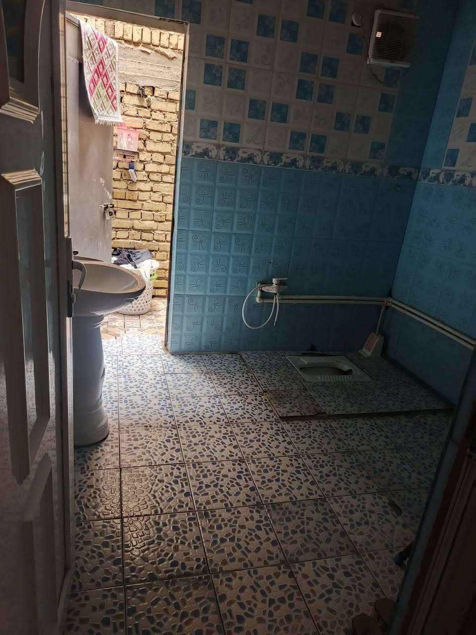 بيت للبيع زراعي منطقة البطاط المساحه 300 يتكون من 3 غرف وهول واستقبال وصاله ومطبخ وصحيات داخليه وخارجيه السعر 75


**إذا كنت صاحب هذا الإعلان وتريد حذفه لأي سبب، رجاءا أرسل رسالة إلى الدعم الفني**