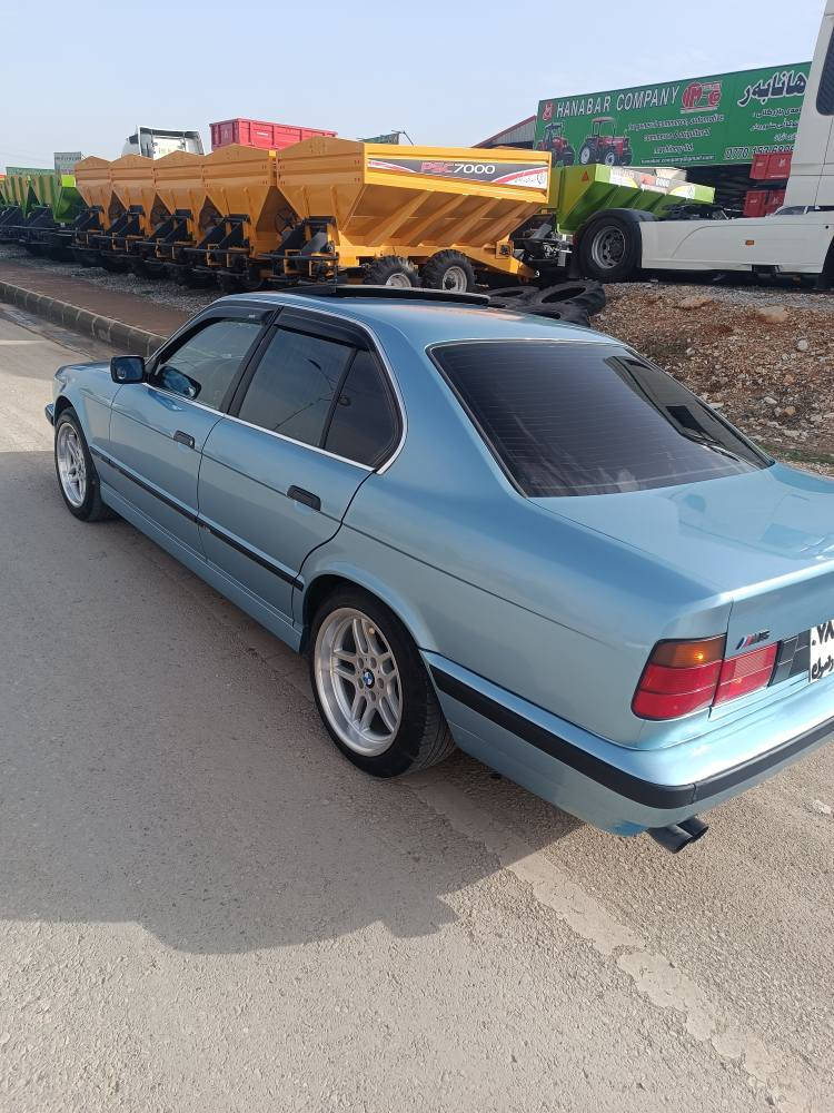 بيئم 1990 فول به س گير عادي 4 جام كاره با ئاوينه كاره با ته بريد ساردو گه رم به شه رت لايت زينؤن ناو گيچ ئه لقه ئه مو گياني ئيمه ويل ئيم قوفل مه ركه زي كامل ليدوو ئيم بري فايه ر مالي دوسته.  به شه رتي تحويلو موسو براوه غرامه *********** السليمانية, العراق
