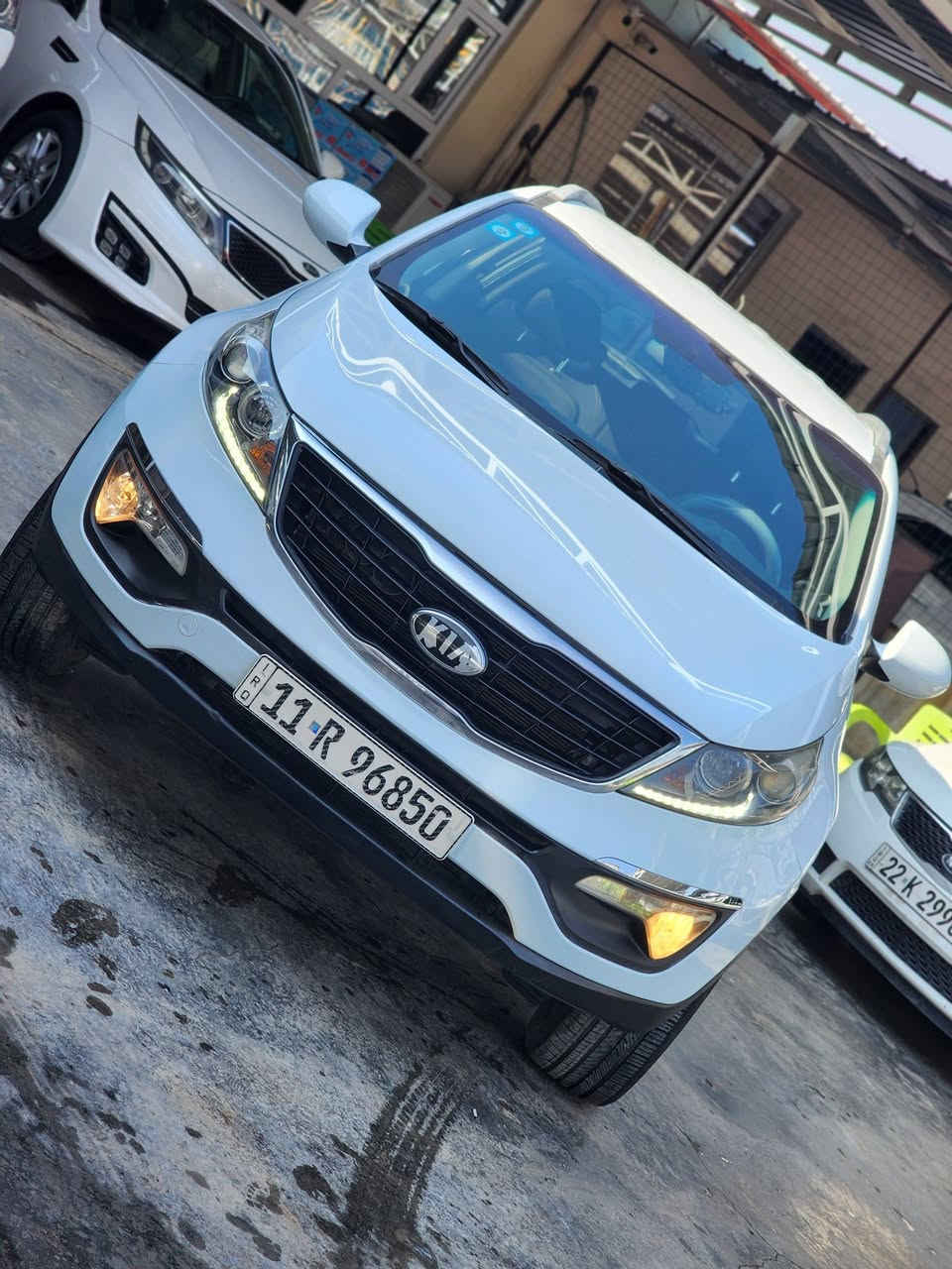 سبورتج خليجي موديل 2015 
 رقم بغداد بأسمي هزه وسنويه جديد
السياره كفاله صبغ ولتبديل محرك كير ع شركه 
السياره بيهه شبر بارد فقط 
تجي تفحص خلاف كلامي اني ادفع السونار 
السعر 158 وبيهه مجال 
مكان السياره بغداد اليوسفيه 
***********
***********
