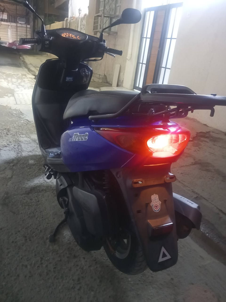 السلام عليكم دراجه اكزز البيع دراجه مكفواله كفاله عامه اي نقص ما بيه نكره سلف لاتصال***********
