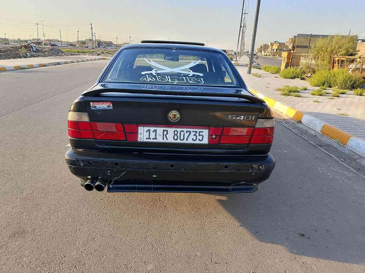 السلام عليكم بي ام للبيع موديل1990محرك25 مسكر فنوص مكفولة من عيب شرعي سياره نقص بس تبريد باقي كله جديدسعر 42بيه مجال قليل ***********
