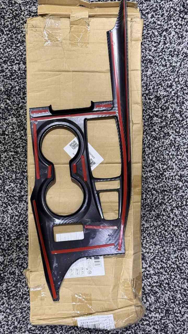 غلاف فايبر اصلي مال كامري وترهم عل سيارة هايلاندر 
الصور كدامكم


**إذا كنت صاحب هذا الإعلان وتريد حذفه لأي سبب، رجاءا أرسل رسالة إلى الدعم الفني**