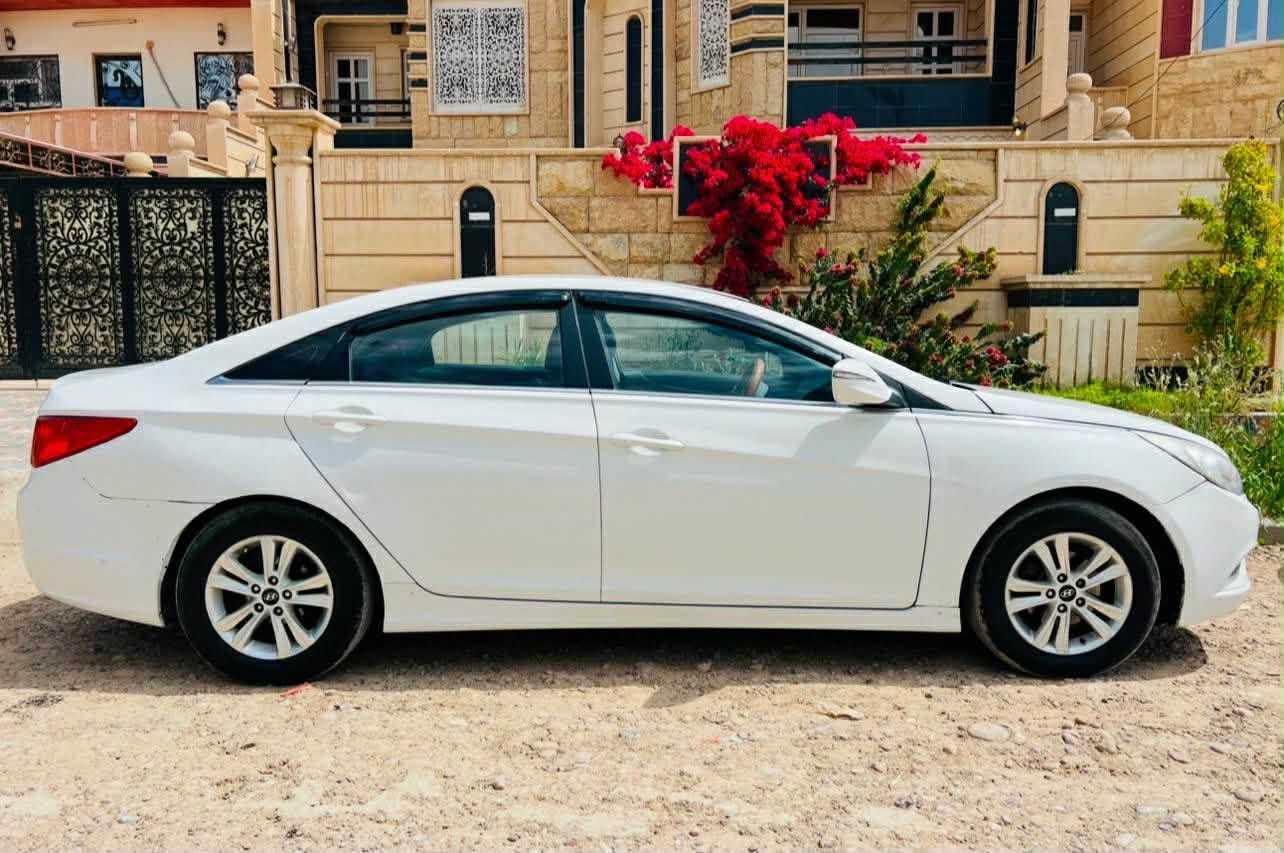سوناتا للبيع أدوات موديل 11 مضلع محرك 2400
كير ومحرك وتبريد كلهن شغالات سيارة نضيفه السعر اتصل. ***********
