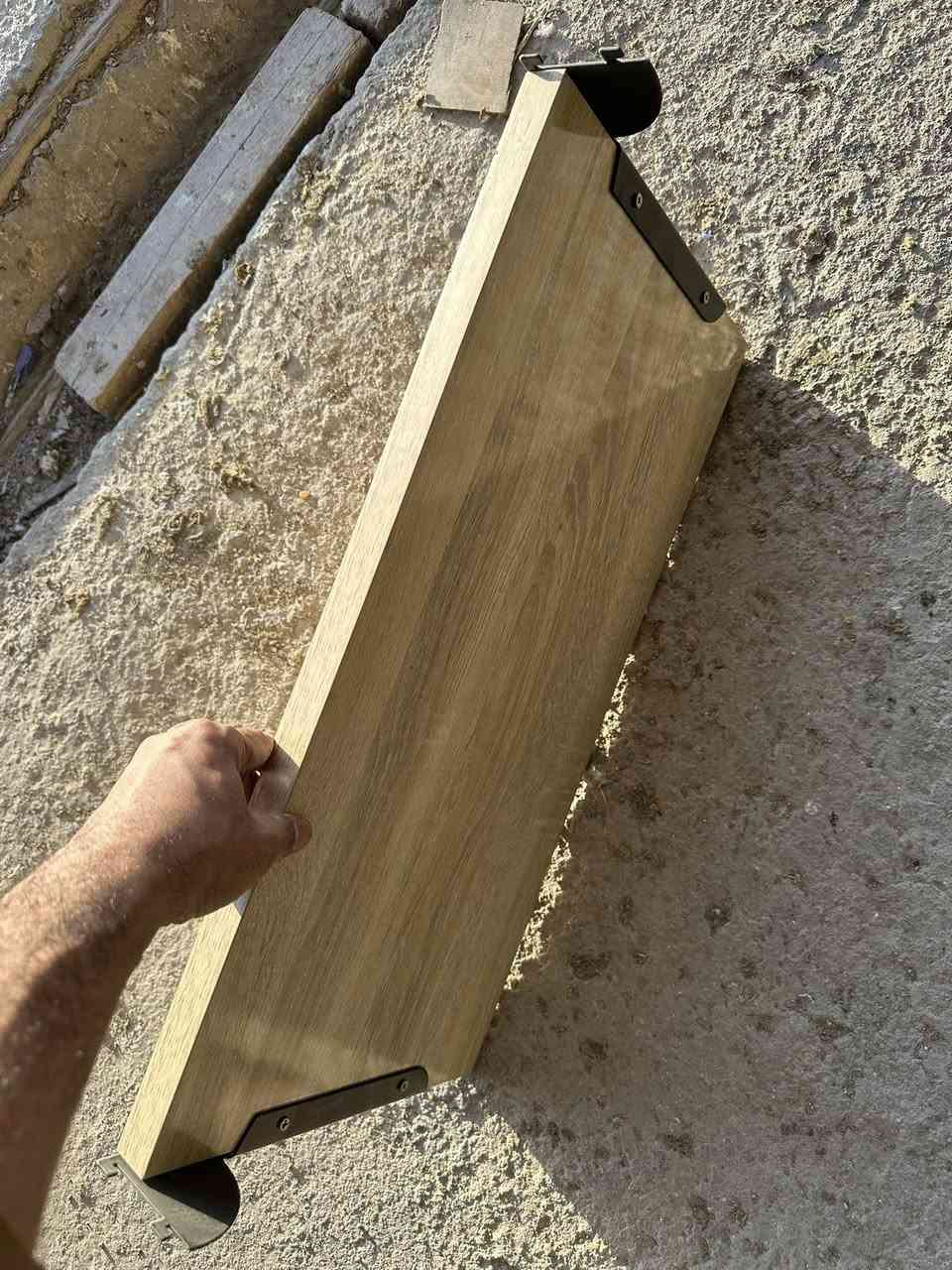 رف ٦٠في ٣٠ صاج اصلي ويا تعلاكته موجود تقريبن ١٠٠ قطعه سعر القطعه ٥٠٠٠ مكاني الحله ***********
