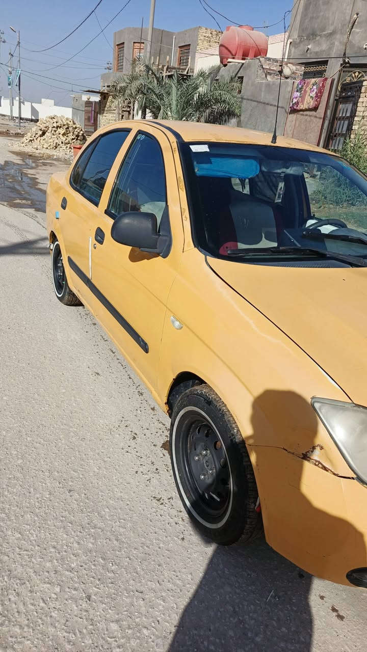 سلام عليكم 
طيبه مديل 2015
مكفول من الضربه القويه والكصه وصبغ
بسمي سنويه ل28 مصفره هيئه وغرامات تبريد ثلج تخم تاير محركها بي تنقيص قليل جاهزه ع اخر حبايه ب33 وبيها مجال بسيط
‏‪***********‬‏
