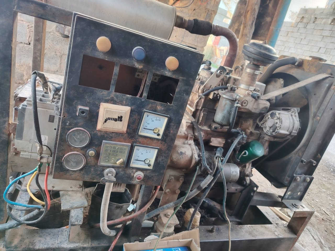 مولد جوندير  ٣بساتم للبيع راس توليد ٣٠ كيفي
للاستفسار الاتصال على الرقم ***********
