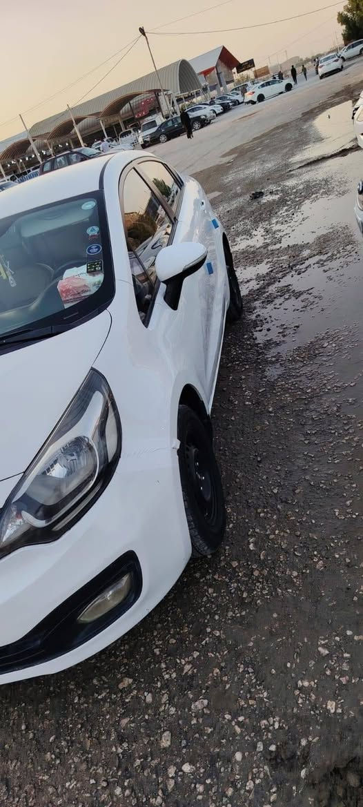 للبيع — كيا ريو 2012 خليجي 
🚗 السيارة: كيا ريو
📅 الموديل: 2012
🌍 الوارد: خليجي
⚙️ المحرك: 4 سلندر — 1600 CC

🧊 التبريد: ثلج
 • مكفول گير ومحرك 
 • حدادية فول 
 • شاشة + كامرة:
 • سونار موجود بيها بارد بسيط 

🪪 رقم انگليزي جديد 
💰 المطلوب. 87 ورقة وبيها مجال للشراي 

📍 الموقع. النجف الاشرف /ناحية القادسية
📞 للاتصال: ***********
