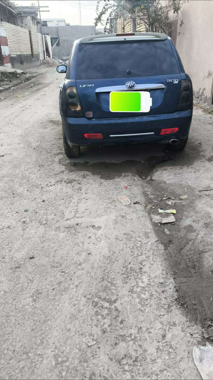 السلام عليكم ورحمه الله وبركاته
للبيع ليفان موديل 2013 رقم بغداد
السياره مثل ما موضح بالصوره بيه حادث جاملغ امامي جهه السايق 
كهربائيات نقص بالفيوزات
السعر مناسب 27 
العنوان بابل المسيب 
رقم الهاتف ‏‪***********

