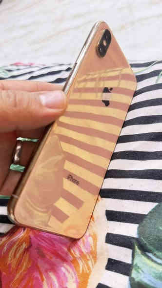 ايفون اكس ماكس مبدل بطاريه اصليه فقط ذاكره 256 جاهز مابي شي سعر 190 عنوان ديالى ***********
