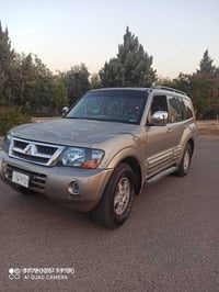 ميتسوبيشي باجيرو • باجيرو 2002 • سيارة دفع رباعي • باجيرو سلێمانی • تو...