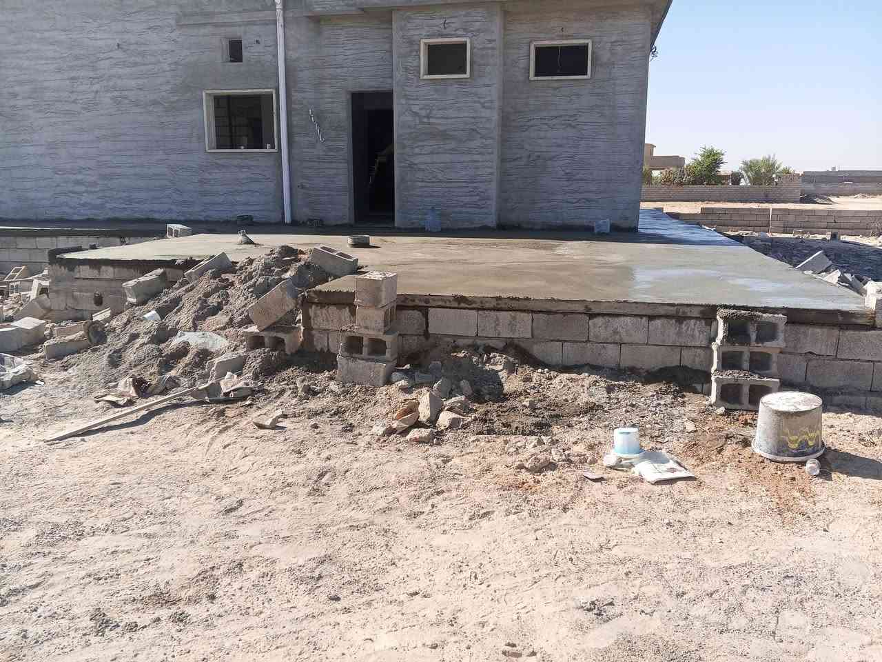يوجد كادر خباطه صب بيوت داخل وخارج ناعم لاش مع صحيات تعديل ابيوت فرش حصو شقل درجه اولى /***********/***********
