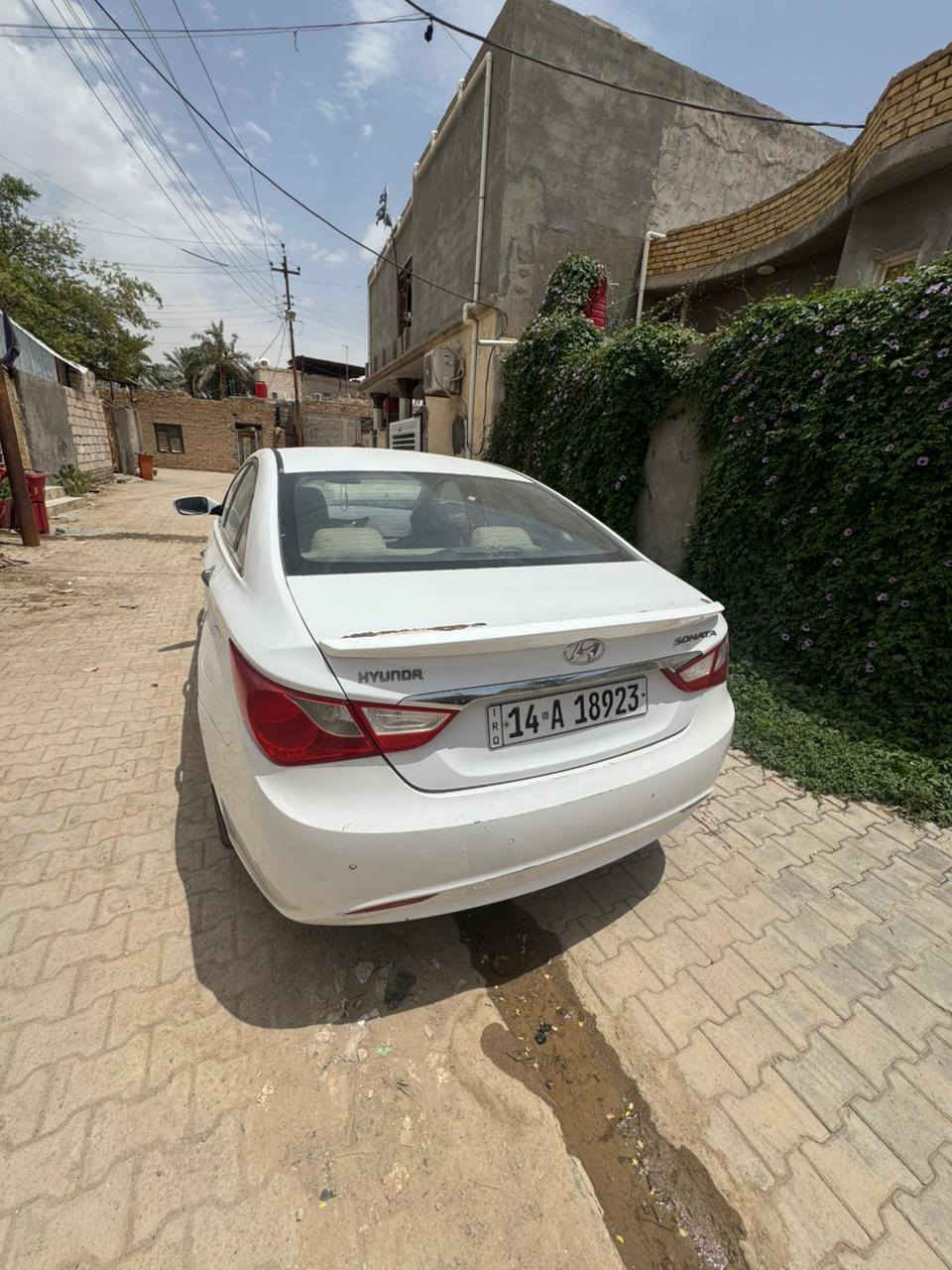 سلام عليكم سوناتا خليجي موديل 12 رقم بصرة تحويل بأسمي السياره كفاله محرك كير  حداديه محرك 2400 تبريد قطعتين  العنوان البصرة القرنه السعر 115وبيها مجال***********
