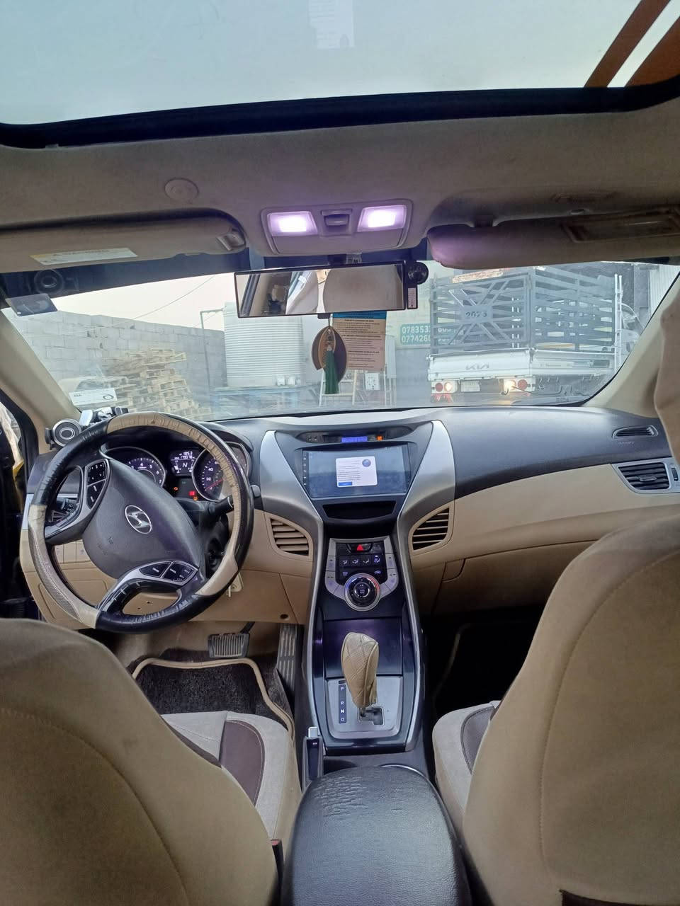 النترا موديل 13رقم بغداد باسمي ضرره جاملغ وبنيد بدون دواخل امريكي مواصفات فتحه كشن كهربا هيتر كشن كامره دواره تحكم استيرن وبعد بيها مواصفات تخم تاير كير ومحرك كفاله سعر 105وبيه مجال *********** مكاني الديوانيه
