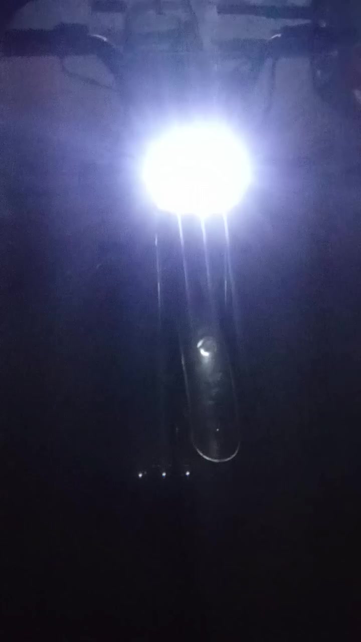 دراجه موديل 22 للبيع اغراض كامله بيها نظيفه بس اوراق محروقه،***********
