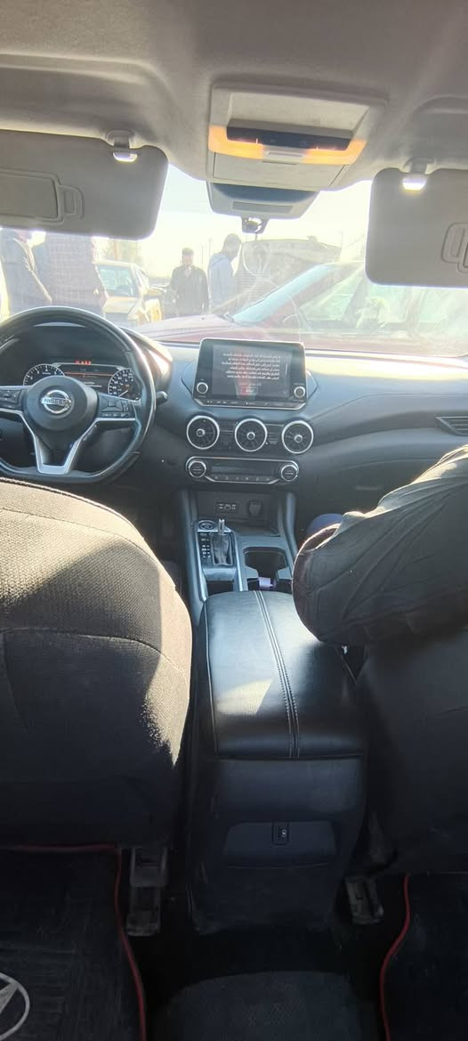 نيسان سنترا موديل 21 سياره بسمي رقم اربيل بيه 3 قطع باب السكن امدله بلادي ماشيه 96 الف سياره مال بيت كير و مكينه كفاله مكاني كركوك 
رقم موبايل *********** كركوك, العراق
