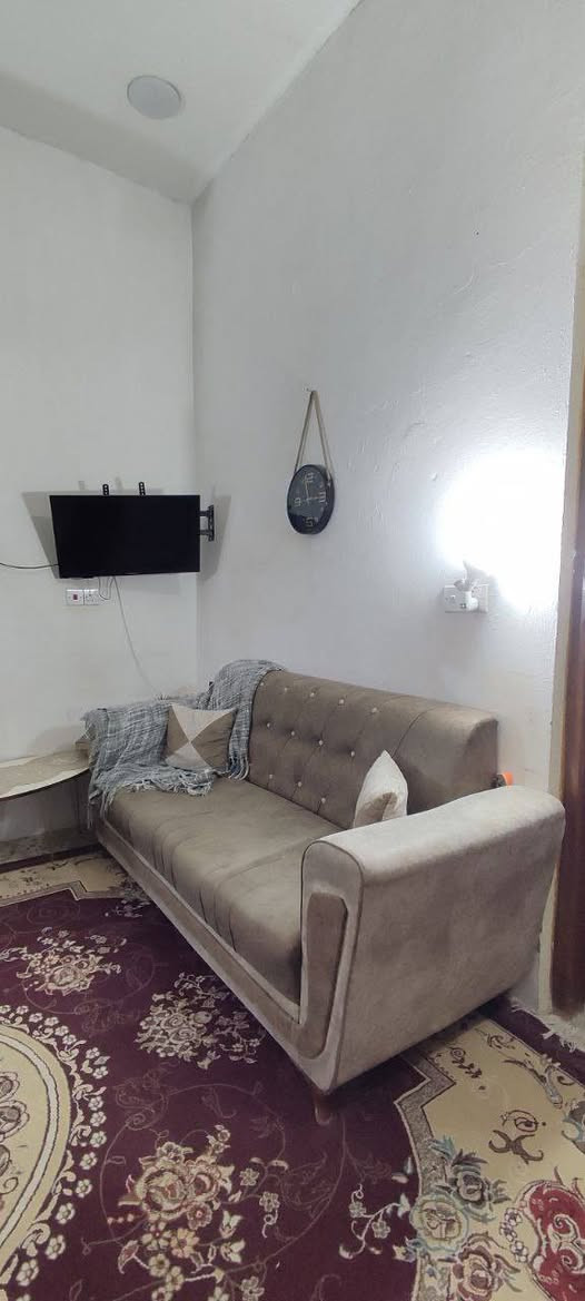 #قنفات للبيع اخذتهم 350 الف 
اريدهم ب275 الف 
البيع لغرض الانتقال لبيت صغير


**إذا كنت صاحب هذا الإعلان وتريد حذفه لأي سبب، رجاءا أرسل رسالة إلى الدعم الفني**