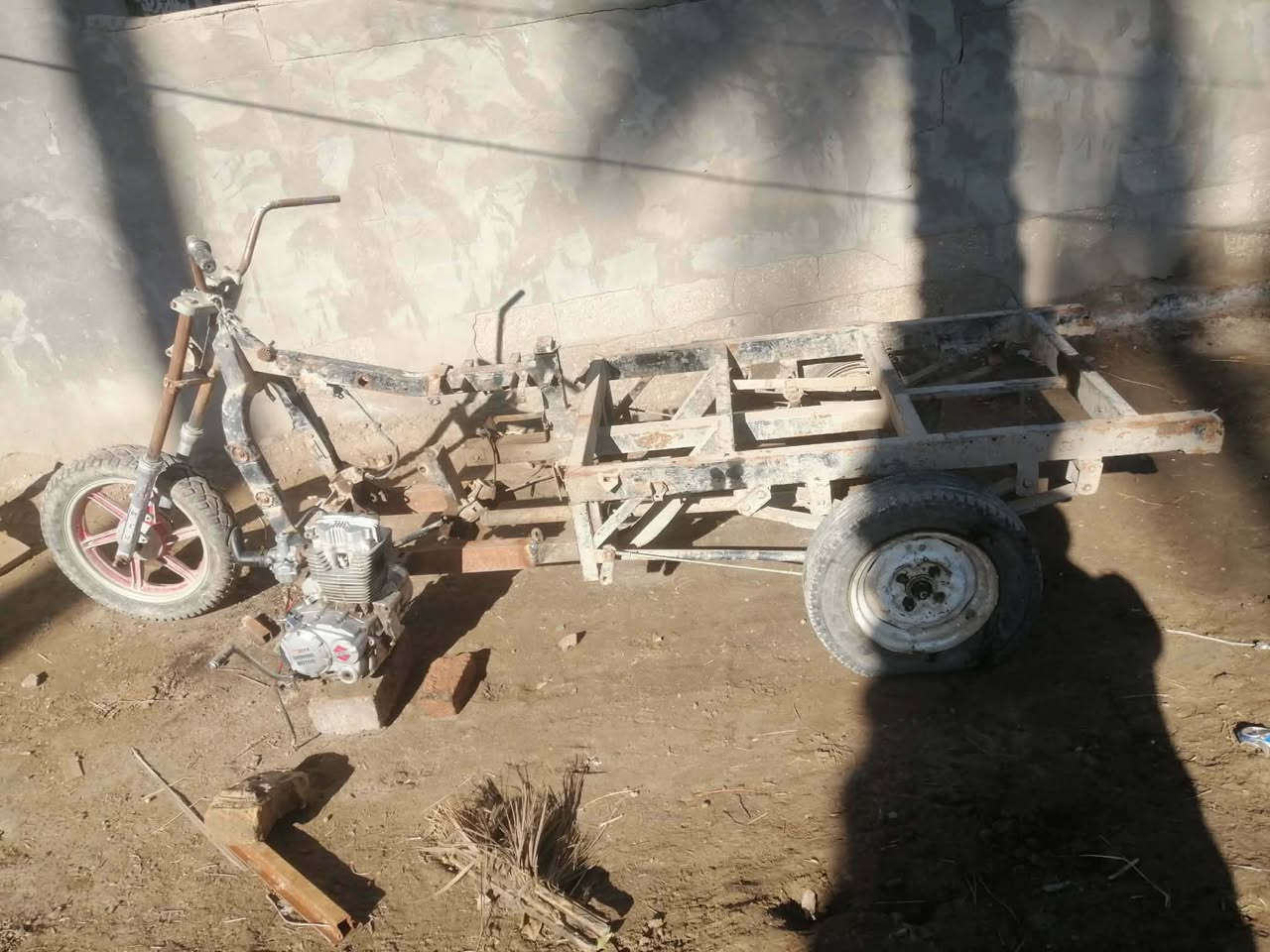 سلام عليكم ستوته للبيع عوزهه بس بدي محرك وياهه شغال كامله بس بدي عوزهه السعر 200وبيها مجال المكان بابل الحمزه الغربي الستفسار ‏‪0787 983 2634‬‏
