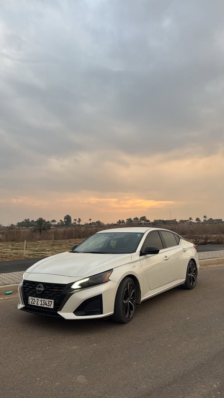 السلام عليكم يجود نيسان التيما SR
ماشيه 45الف 
وارد امريكي 
فول مواصفات ما عده التنته
محرك4
الأستفسار(***********)
