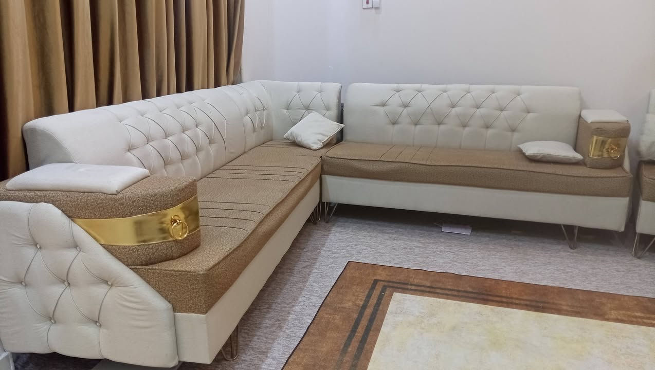 تخم تركي للبيع السعر ٣٥٠ الف نضيف ومرتب مثل ما موضح بالصورة ٥ قطع ١٠ نفرات ***********
