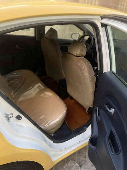 سلام عليكم كيا ريو موديل 2012 وارد أميريكي سياره كامله كبل للشارع سعره 85و بي مجال قليل *********** 

مكاني بغداد مدينه صدر
