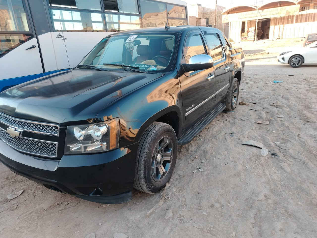 سلام عليكم بيكم تاهو البيع موديل ١٢ مصبوغه عام جاهزه السعر ١٢٥ وبيه مجال تصل وبيك خير ودلل ***********
