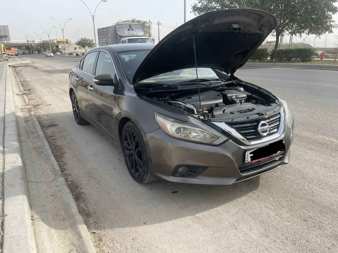 نيسان التيما2017sLسنويه 29تنتهي بيها 3قطع بدون دواخل محرك كير شرط فول مواصفات ماعدا سلايت عل خير الي ياخذها مابيها دينار مصرف تحويل وكالة حاظر باسمي بطاقه بانزين وياها ***********
