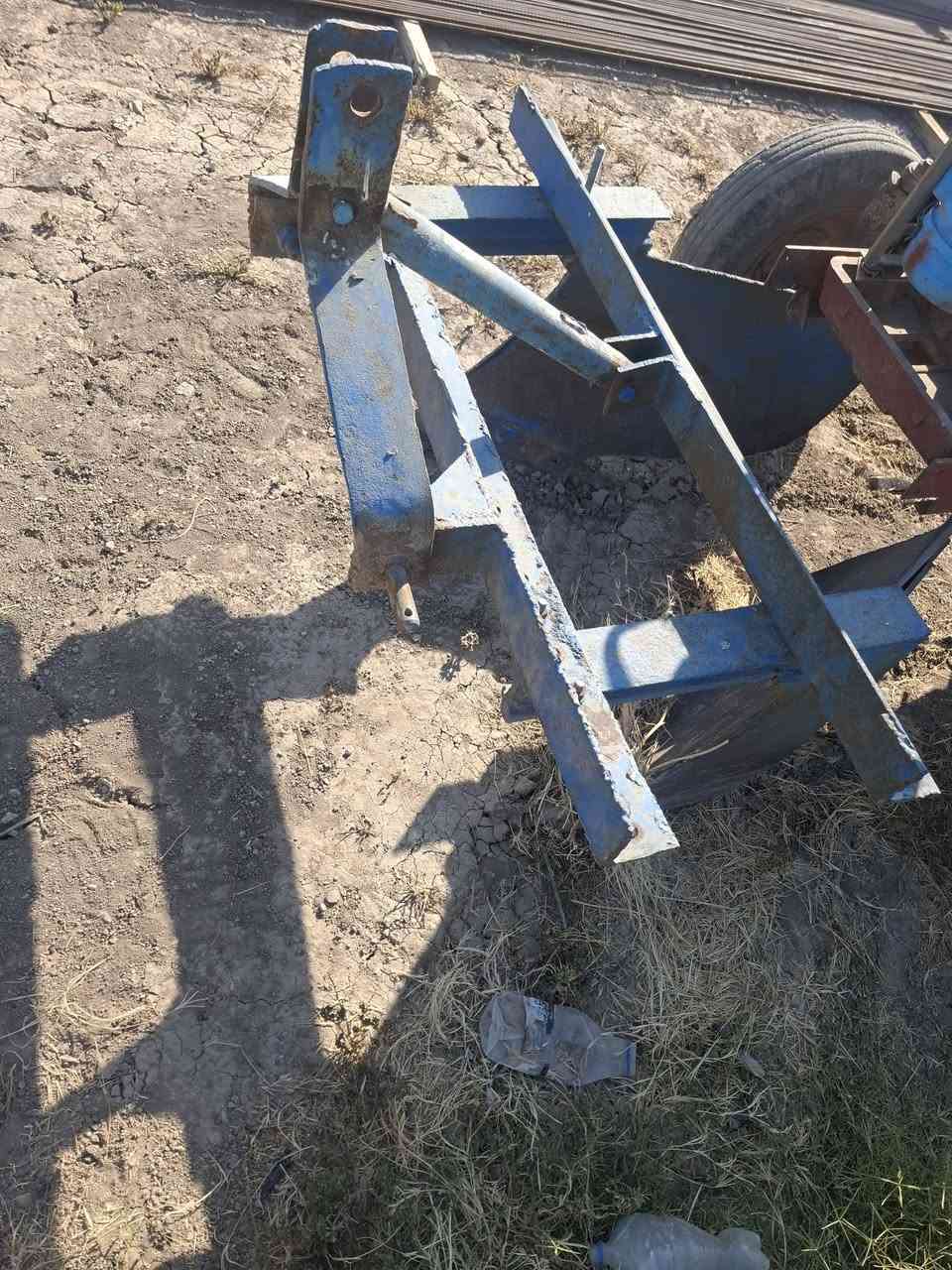 السلام عليكم مرازة للبيع او مراوس بمعدلان سعرها ٢٠٠ الف ***********
